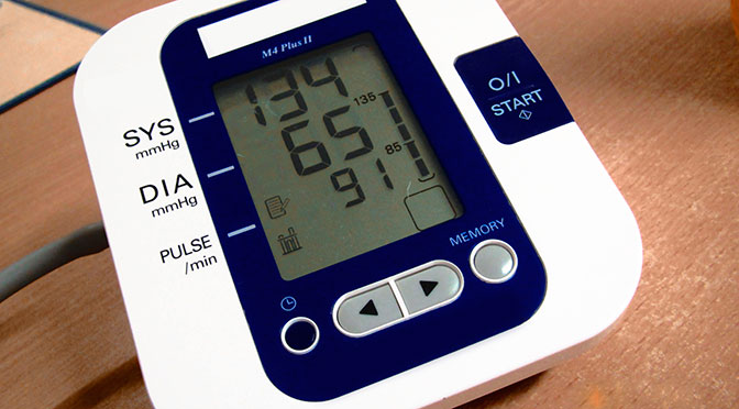  FALSO – E’ vero che pressione e frequenza spesso salgono e scendono insieme (in una situazione di stress, per esempio, i valori della pressione e delle pulsazioni possono innalzarsi contemporaneamente), tuttavia, se la frequenza cardiaca aumenta, ciò non significa automaticamente che la pressione arteriosa salirà o viceversa.
